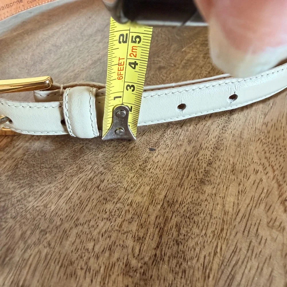 Liz Claiborne Skinny Belt Women M Cream Leather Gold Buckle Classic Vintage USA